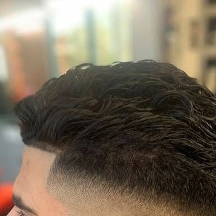 Textured crop with low fade